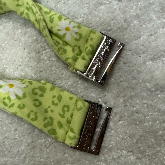 For Love and Lemons Green Animal Daisy Print One Piece Swimsuit medium & large - Picture 7 of 11